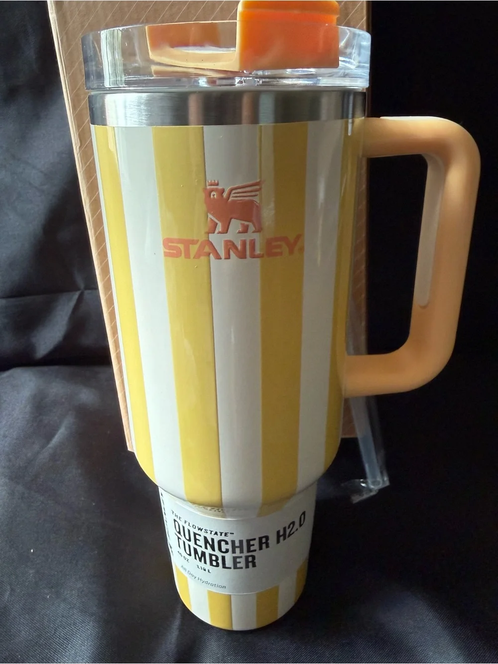 New Stanley 40oz Quencher H2.0 Tumbler - Classy Yellow Stripe - Picture 2 of 7